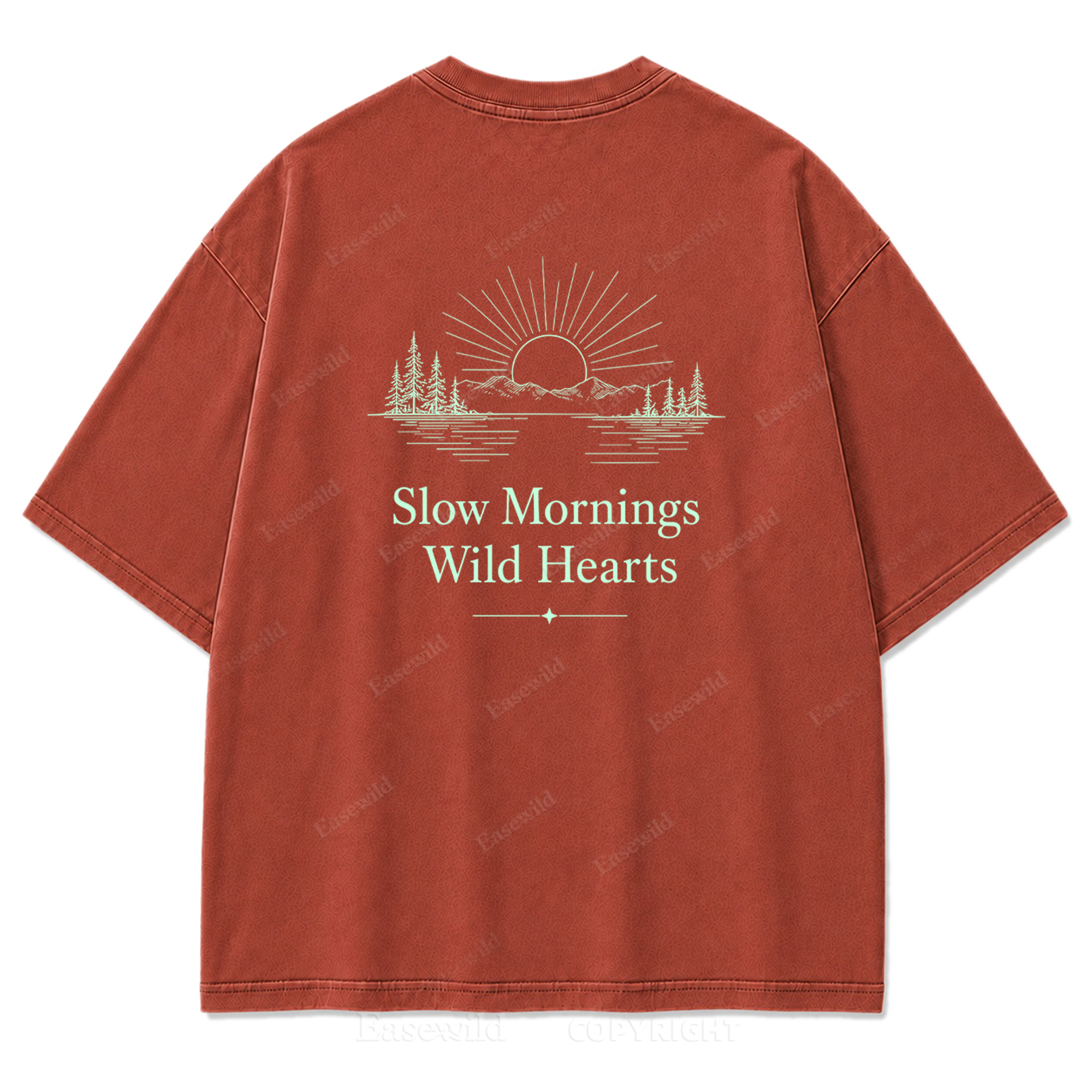 Minimalistisches Outdoor-T-Shirt mit gewaschenem Aufdruck
