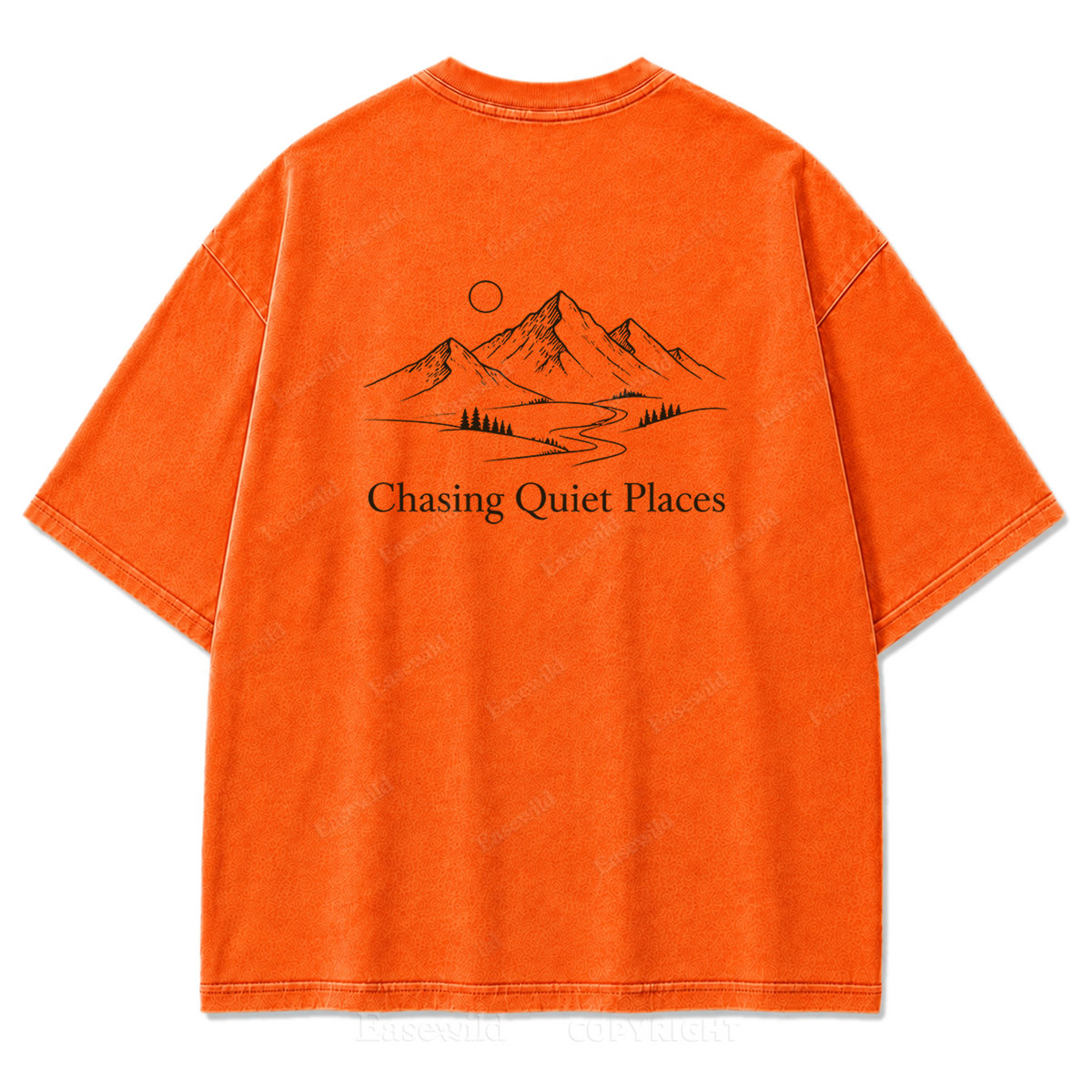 Für diejenigen, die ruhige Orte suchen – Minimalistisches „Mountain Washed“ Print-T-Shirt