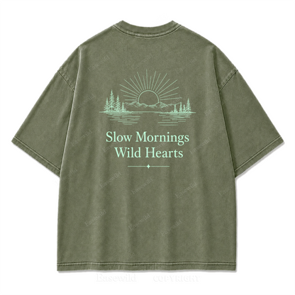 Minimalistisches Outdoor-T-Shirt mit gewaschenem Aufdruck