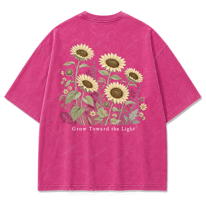 T-Shirt mit gewaschenem „Grow Toward the Light“-Print