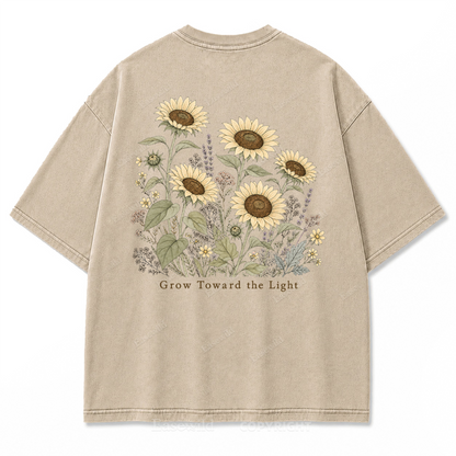 T-Shirt mit gewaschenem „Grow Toward the Light“-Print