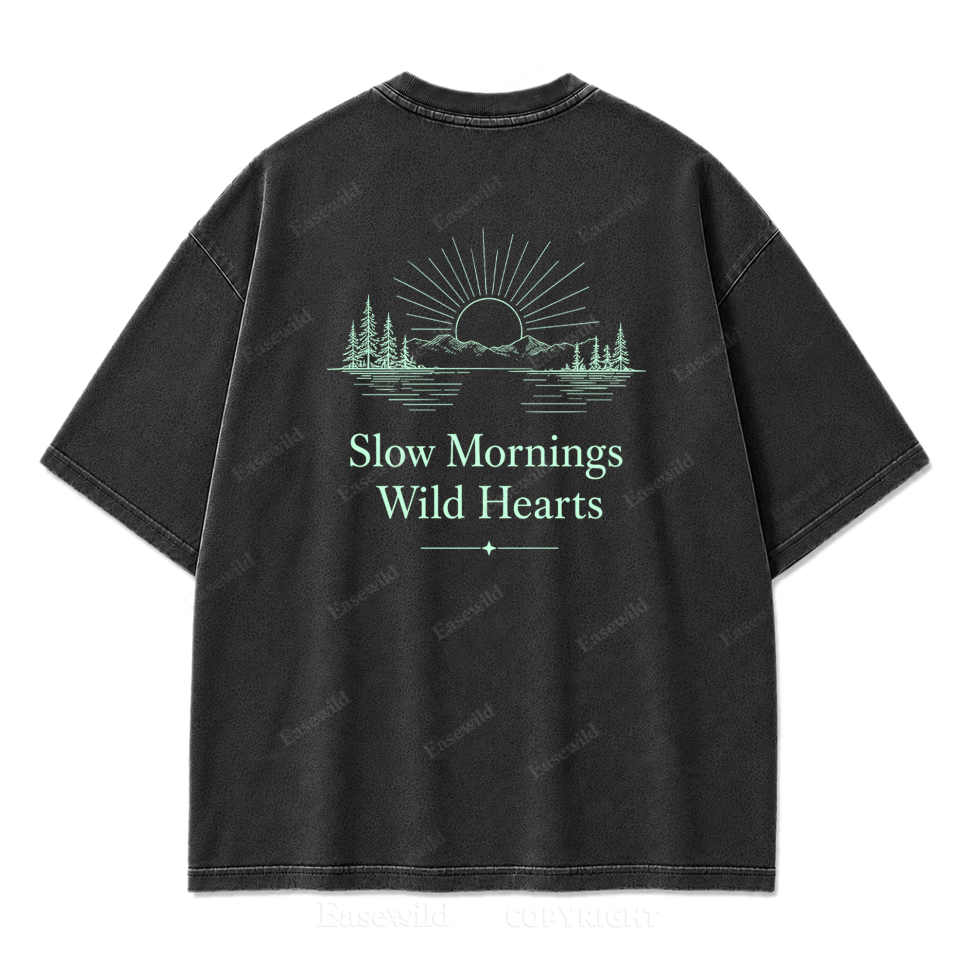 Minimalistisches Outdoor-T-Shirt mit gewaschenem Aufdruck