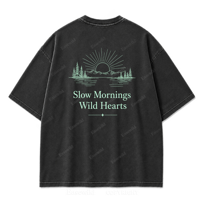 Minimalistisches Outdoor-T-Shirt mit gewaschenem Aufdruck