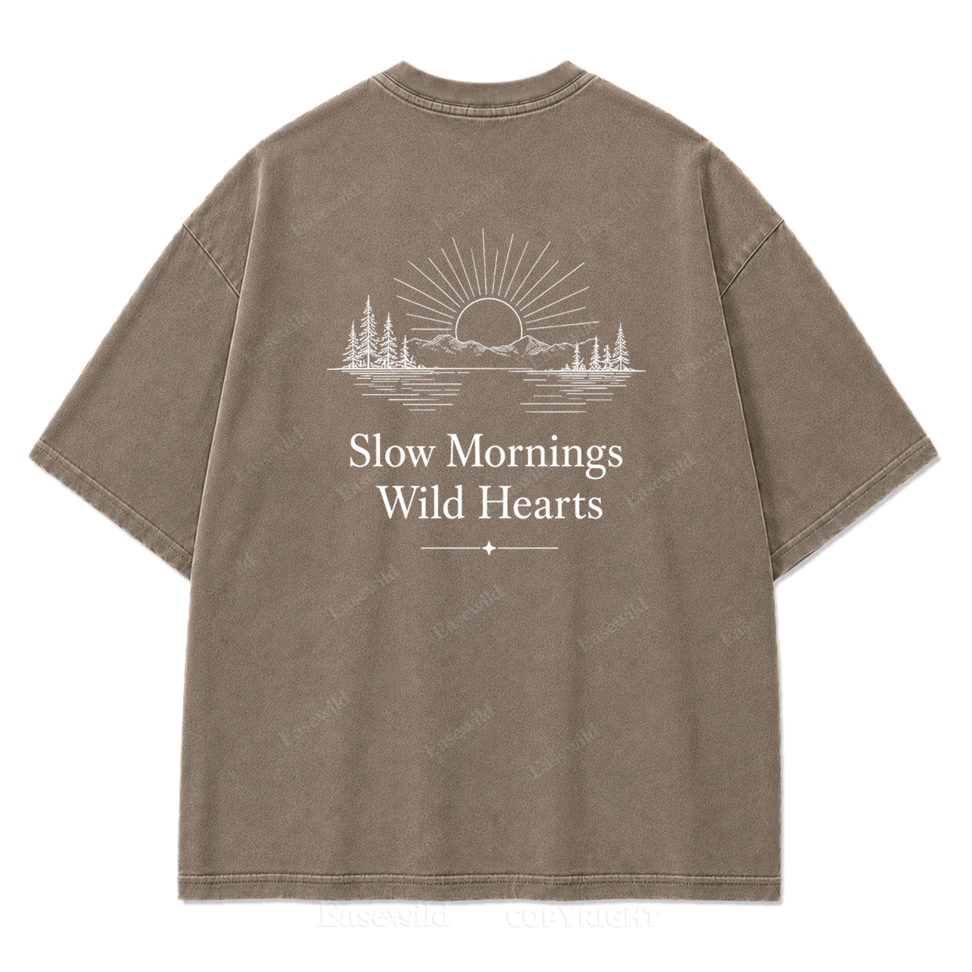Minimalistisches Outdoor-T-Shirt mit gewaschenem Aufdruck